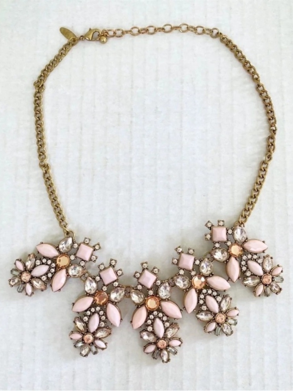 (8) Pink Rhinestone Gold Tone Necklace